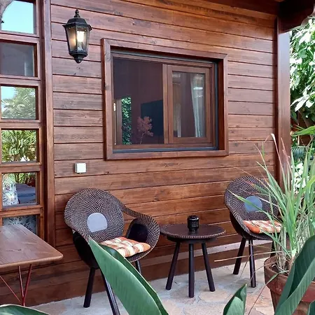 דירה Apartment Rubin Entspannen In Privater Wellness Finca לה אורוטבה