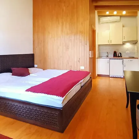 Apartment Rubin Entspannen In Privater Wellness Finca דירה
